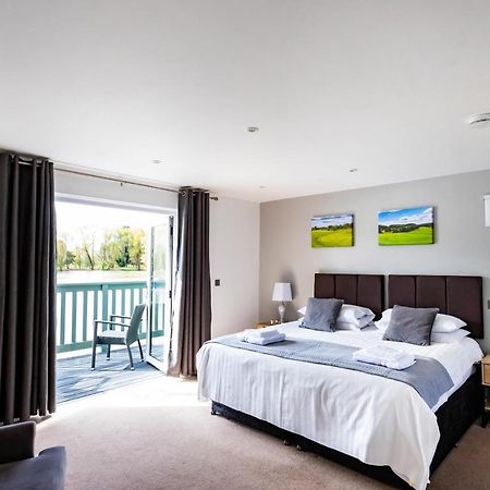 The Vale Golf & Country Club Villa Bishampton Exterior foto