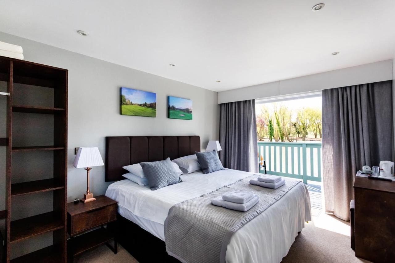 The Vale Golf & Country Club Villa Bishampton Exterior foto