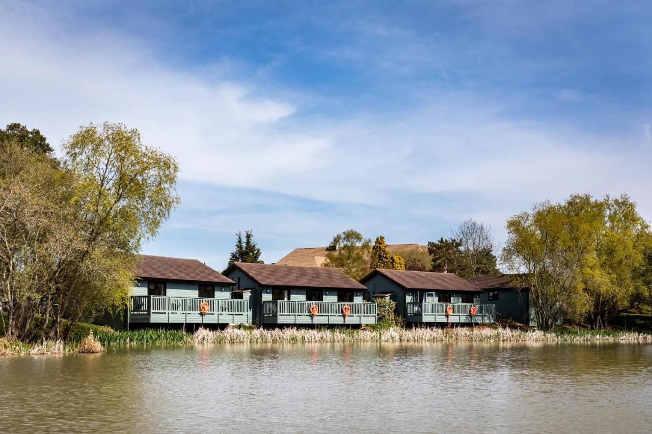 The Vale Golf & Country Club Villa Bishampton Exterior foto