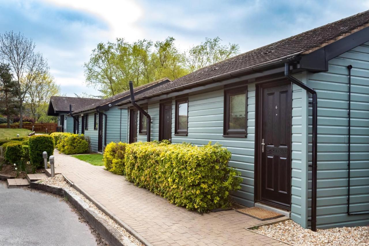 The Vale Golf & Country Club Villa Bishampton Exterior foto