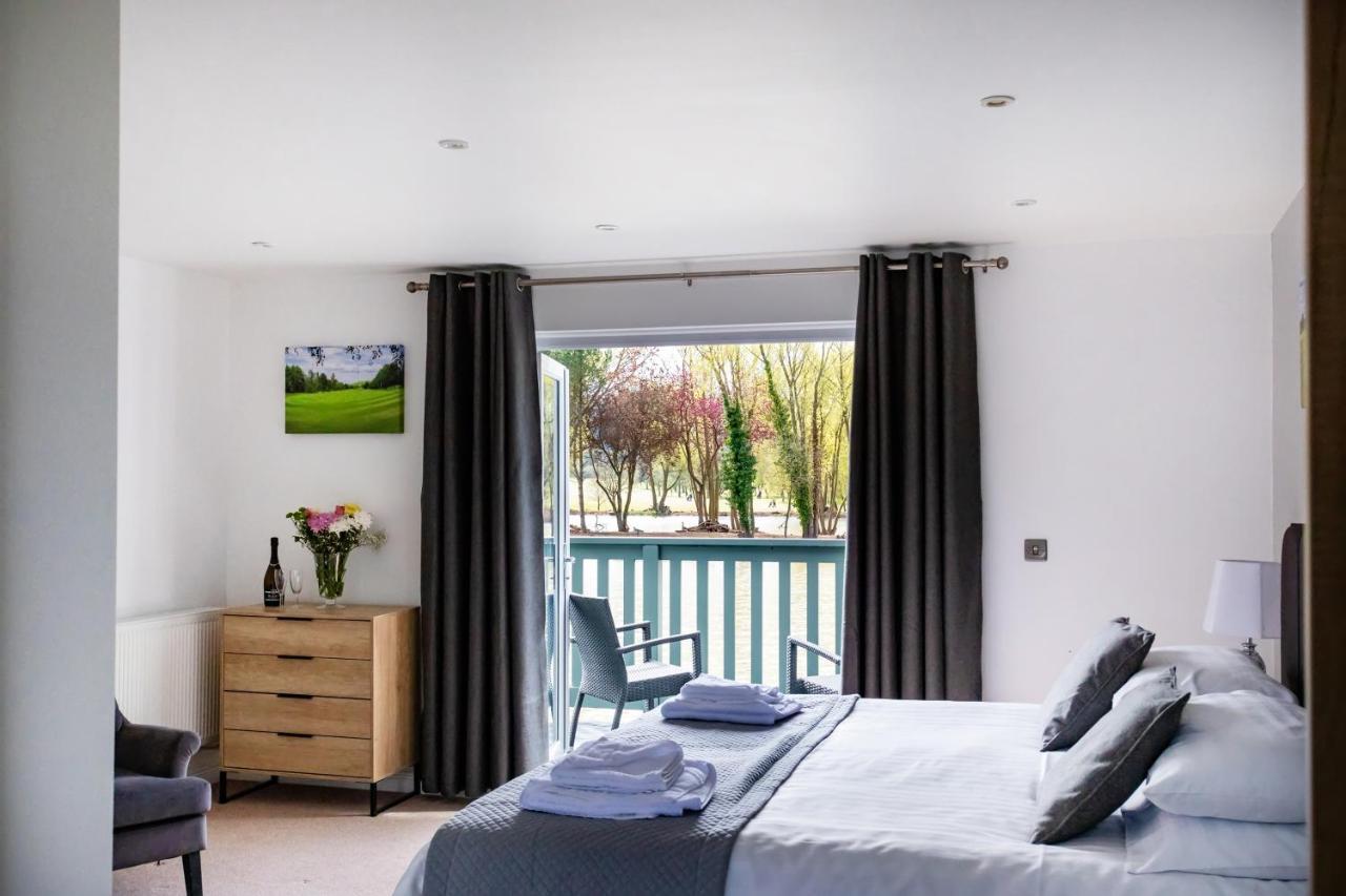 The Vale Golf & Country Club Villa Bishampton Exterior foto