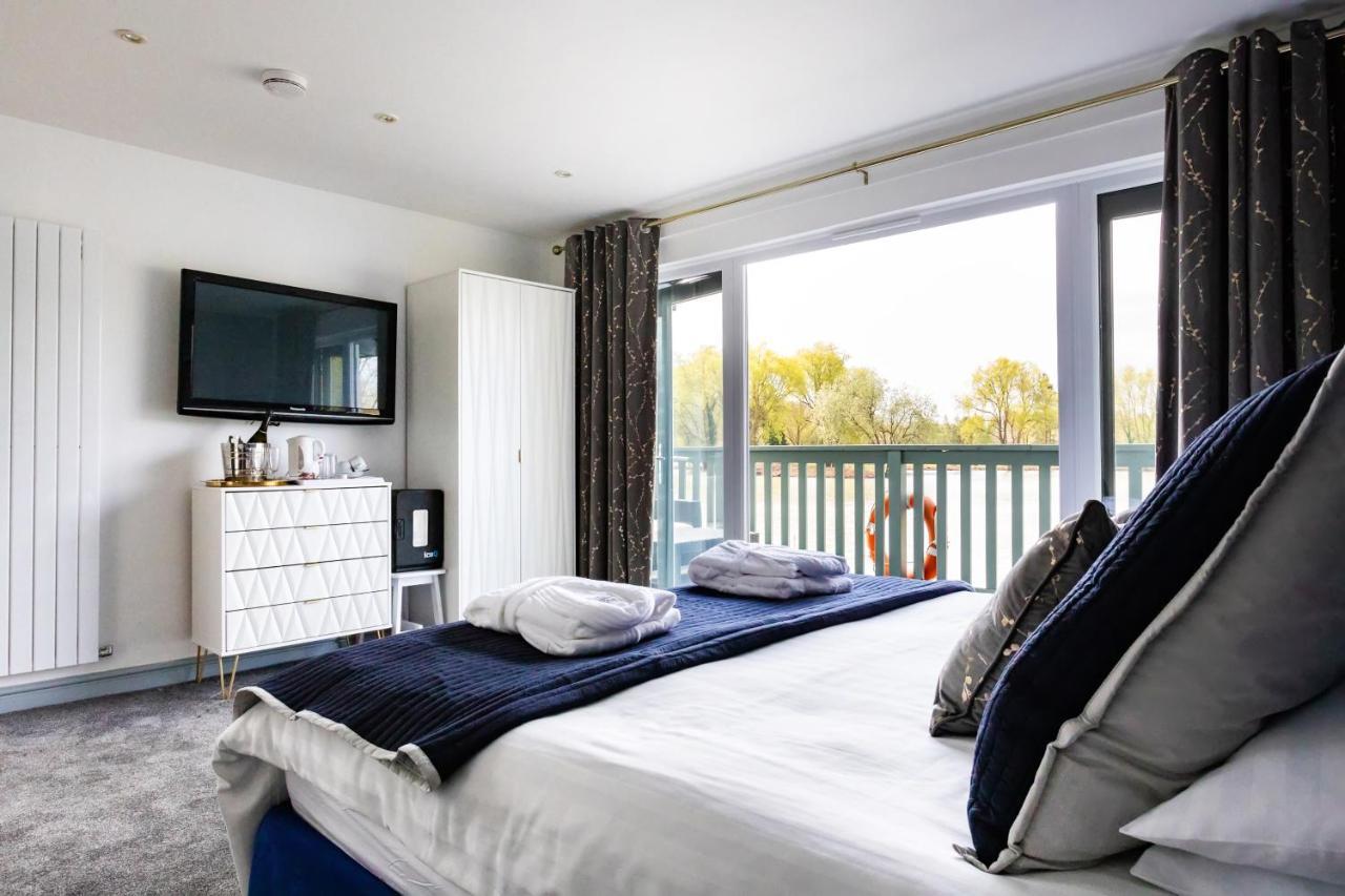 The Vale Golf & Country Club Villa Bishampton Exterior foto