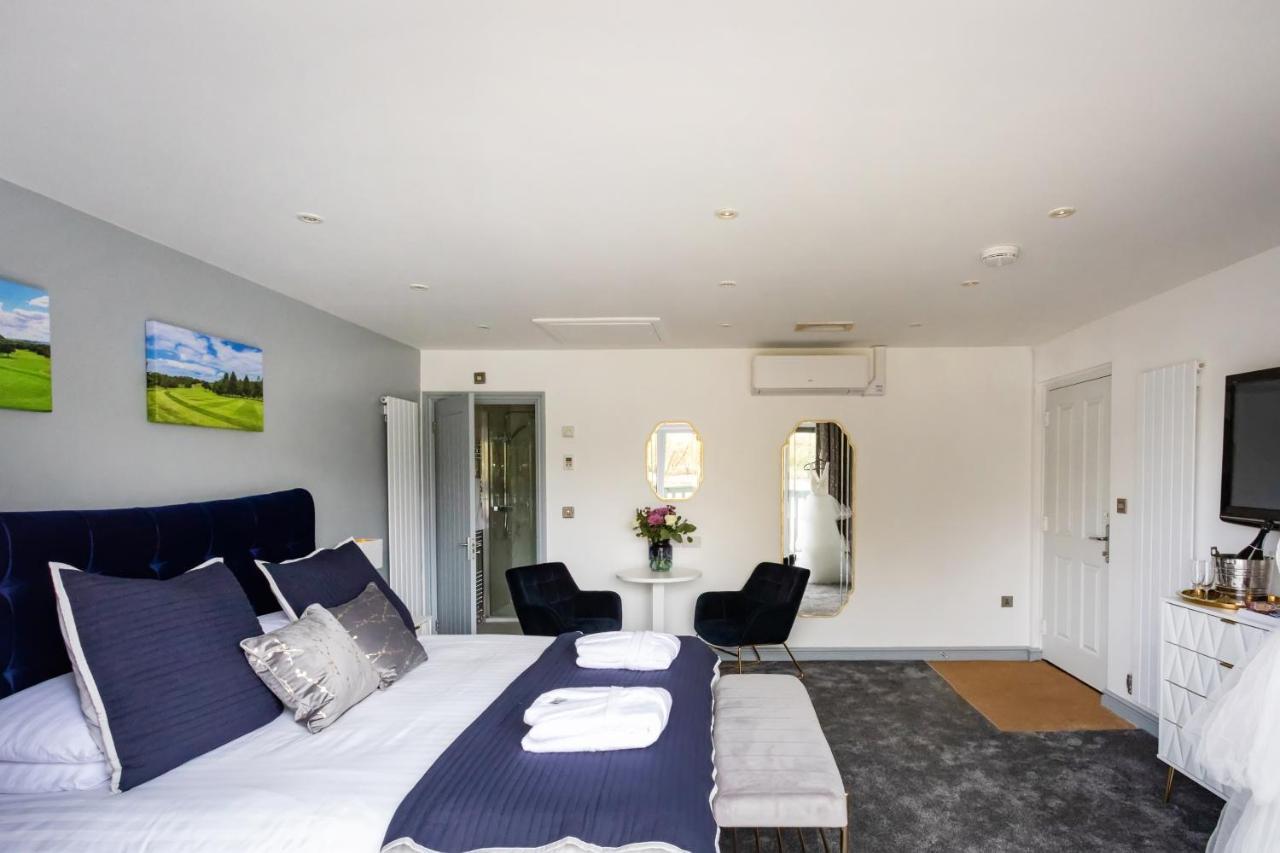 The Vale Golf & Country Club Villa Bishampton Exterior foto